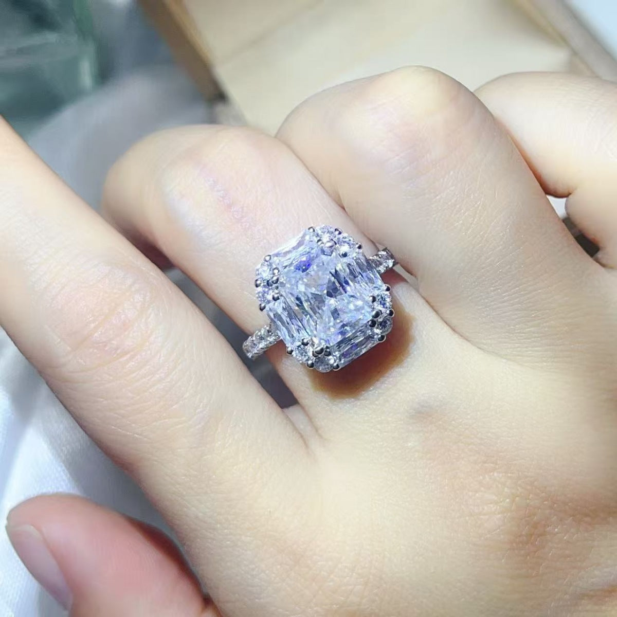 24d9ee42-bfc3-4dda-9e8a-8ba4bbedb0b6-Max