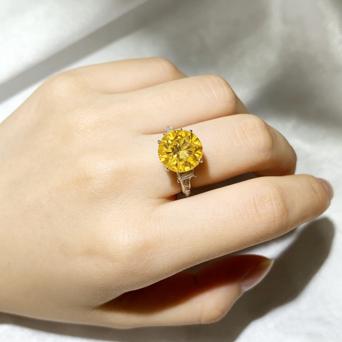 f21628d0-dc0e-4adf-8216-c9a12cf874d1-Max